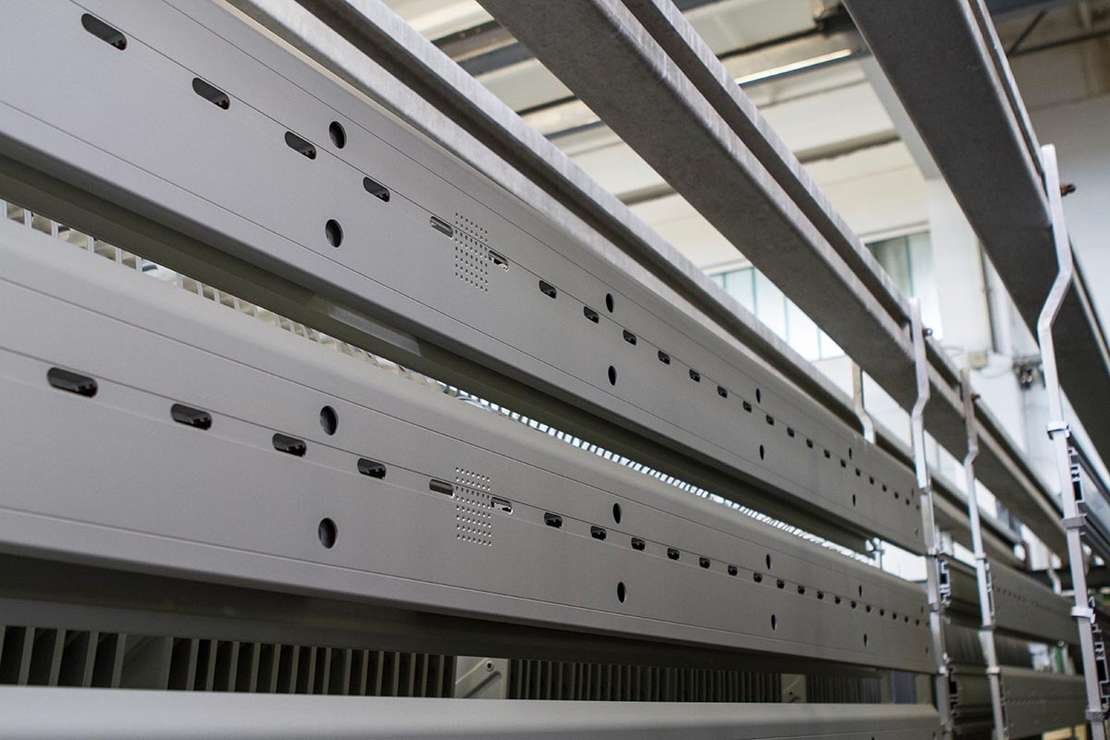 Engel-Gruppe - Eloxieren Bauteile