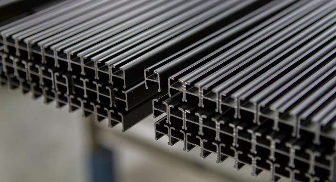 Geschliffen Eloxieren